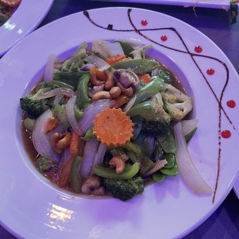 Green Papaya - Veggie Chili Cashew - Thai Near Me - St Johns, Florida Green Papaya - Veggie Chili Cashew - Thai Near Me - St Johns, Florida