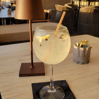 Kumo Rooftop - Gin and tonic inspired cocktail - Lounges Near Me - Carolina, Puerto Rico