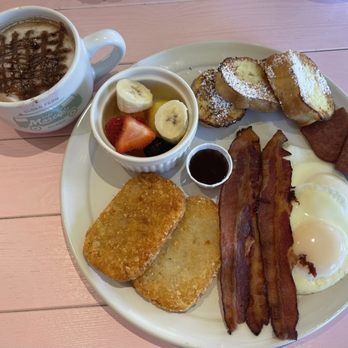Cafe Morey's - Morey's breakfast: over medium eggs, crispy bacon, hash browns, baguette French toast, side order spam & mixed fresh fruits + café mocha - American Near Me - Honolulu, Hawaii