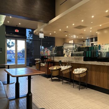 Starbucks - Lobby - Coffee & Tea Near Me - Simi Valley, California