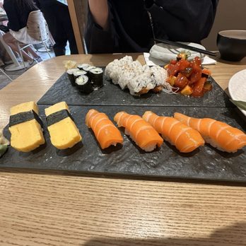 Tom Sushi - Nigiri (tamago and salmon) - Sushi Bars Near Me - Vancouver, British Columbia