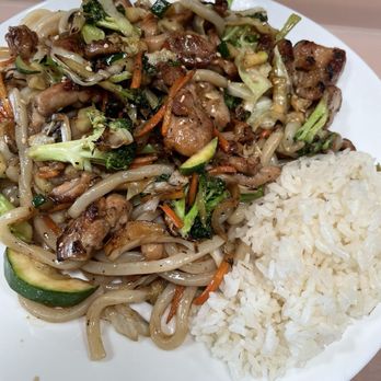 Cham Korean Food - Stir Fried Noodles (TikTok: @justandyvu) - Korean Near Me - Santa Ana, California