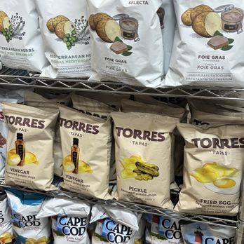 Delucas Mkt - inside - Grocery Near Me - Boston, Massachusetts