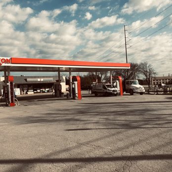 Quix Food Store - View from 290 - Gas Stations Near Me - Austin, Texas Quix Food Store - View from 290 - Gas Stations Near Me - Austin, Texas