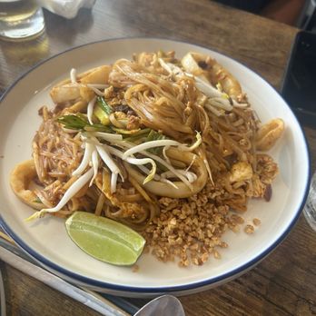 Sen Thai Bistro - Thai Near Me - Boca Raton, Florida