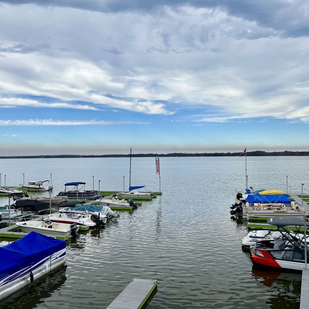 Lake Eustis Waterfront Grille - Seafood Near Me - Eustis, Florida