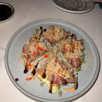 Tsuki Restaurant - Sashimi Pizza - Sushi Bars Near Me - Greenwich, Connecticut Tsuki Restaurant - Sashimi Pizza - Sushi Bars Near Me - Greenwich, Connecticut