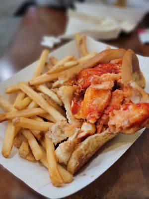 Angie's Lobster and Angie's Prime Grill by null