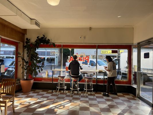 Precious Pizza by null