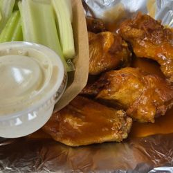 Mill Dam Corner Grille - 6 mild Buffalo wings