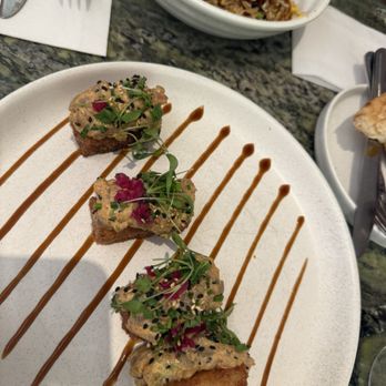 Cafe Maud - Cafes Near Me - New York, New York