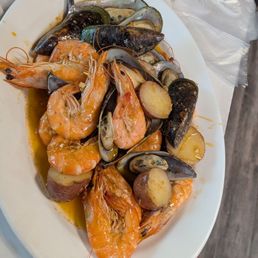 Shrimp and mussels Shrimp and mussels