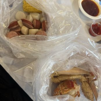 Star Crab - Plain Lobster, Sausage, Corn, Snow Crab - Cajun/Creole Near Me - Upland, California Star Crab - Plain Lobster, Sausage, Corn, Snow Crab - Cajun/Creole Near Me - Upland, California