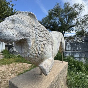 Apollon Tapınağı - Lion at the Temple of Apollo - Landmarks & Historical Buildings Near Me - Aydın, 09