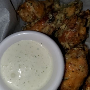 Five Sisters Blues Cafe - Parmesan Garlic Wings - Southern Near Me - Pensacola, Florida