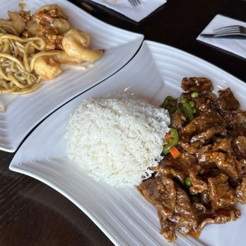 Sun Kitchen Asian Bistro - 1. Cashew Nut Shrimp and 20. Honey Walnut Prawns - Sushi Bars Near Me - Brentwood, California Sun Kitchen Asian Bistro - 1. Cashew Nut Shrimp and 20. Honey Walnut Prawns - Sushi Bars Near Me - Brentwood, California