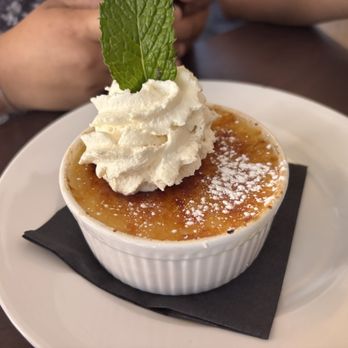 Rockafella's Restaurant - Creme brûlée - American Near Me - Salem, Massachusetts