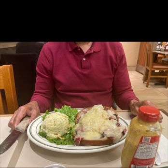 Great Neck Diner - Reuben - Diners Near Me - Great Neck, New York Great Neck Diner - Reuben - Diners Near Me - Great Neck, New York