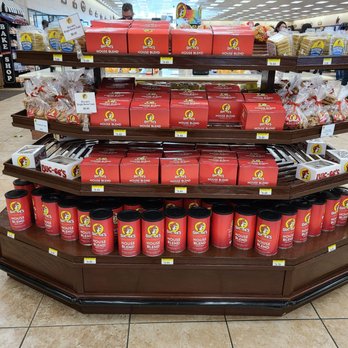 Buc-ee's - Bu-cee's coffee - Gas Stations Near Me - New Braunfels, Texas