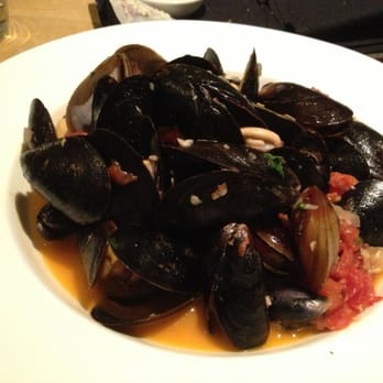 Black's Bar & Kitchen - Addie's Mussels - New American Near Me - Bethesda, Maryland