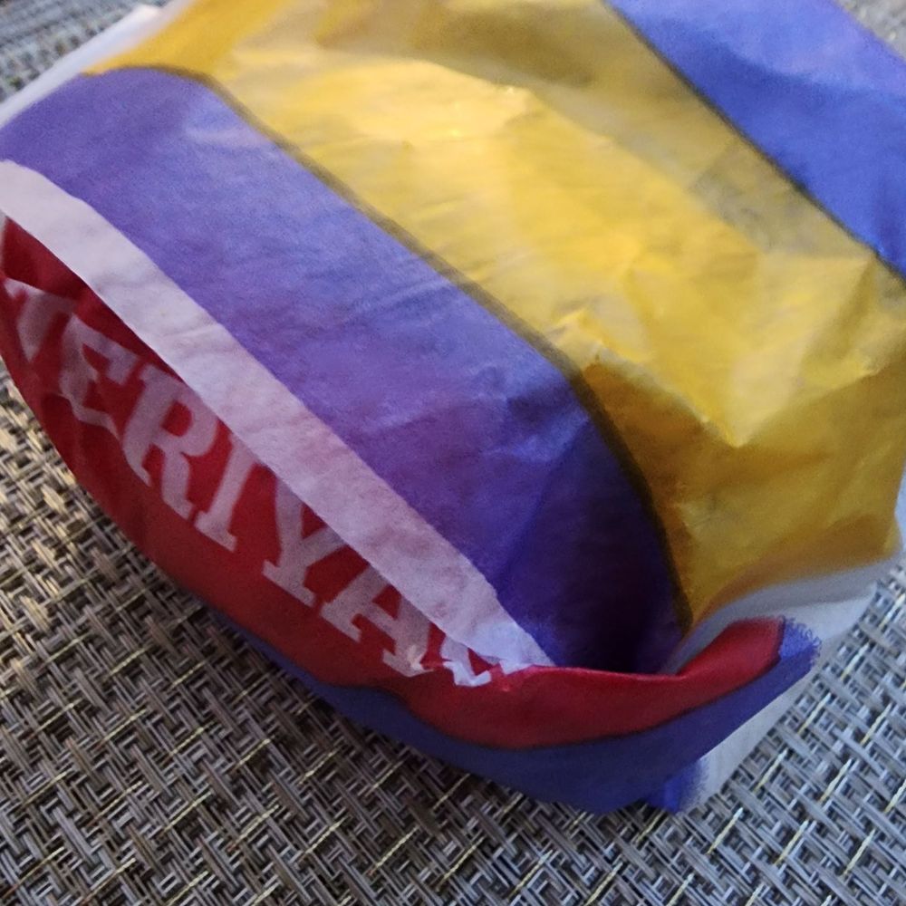 Carl's Jr - The Cali XL with ONION PEEL :-( ... - Burgers Near Me - Palmdale, California Carl's Jr - The Cali XL with ONION PEEL :-( ... - Burgers Near Me - Palmdale, California