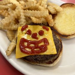 Sunny's Diner - Cheeseburger with French Fries