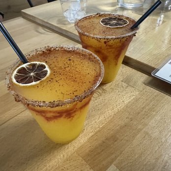 Drunken Lobster - Mango margaritas - Vietnamese Near Me - Houston, Texas