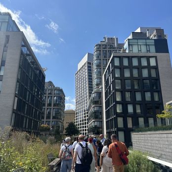 The High Line - Cool buildings - Parks Near Me - New York, New York
