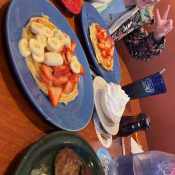 Sam's No 3 - waffle and fruit - Breakfast & Brunch Near Me - Denver, Colorado Sam's No 3 - waffle and fruit - Breakfast & Brunch Near Me - Denver, Colorado