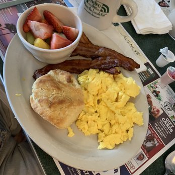 Metro Diner - Two eggs with bacon, biscuit and fruit. - Diners Near Me - Ponte Vedra Beach, Florida