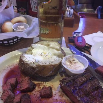Texas Roadhouse - Steakhouses Near Me - Topeka, Kansas