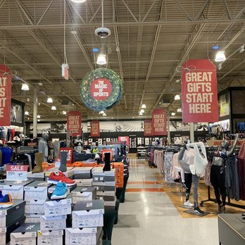DICK'S Sporting Goods - Sports Wear Near Me - Miami, Florida DICK'S Sporting Goods - Sports Wear Near Me - Miami, Florida