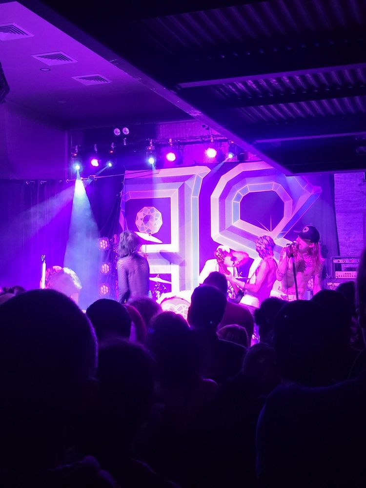 PHANTOM POWER Updated October 2024 121 W Frederick St, Millersville