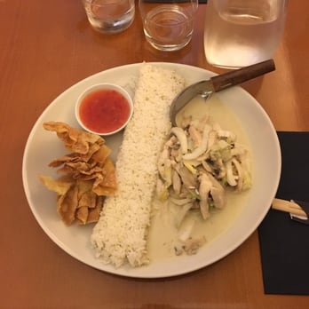 Bol de Riz - Bobun au poulet assez épicé à 10€90 - Pan Asian Near Me - Bordeaux, 33