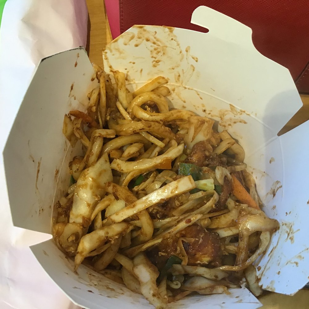Wok to Walk - Chicken with black bean and garlic sauce - Wok Near Me - Barcelona, B Wok to Walk - Chicken with black bean and garlic sauce - Wok Near Me - Barcelona, B