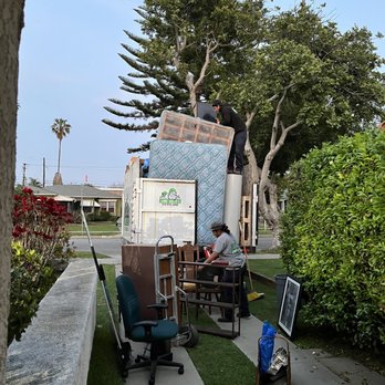 Junk Bullys - They efficiently and safely packed the items in their truck before taking off. - Junk Removal & Hauling Near Me Junk Bullys - They efficiently and safely packed the items in their truck before taking off. - Junk Removal & Hauling Near Me