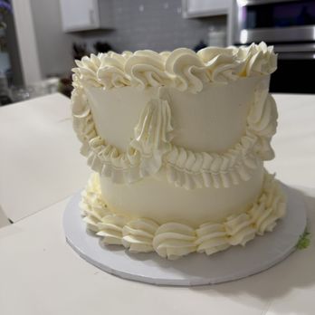 Sweet Crumbles Bakery - Bakeries Near Me - Auburn, Washington