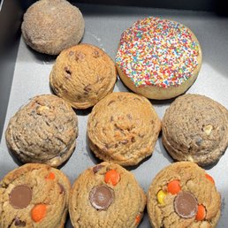 Assortment of cookies Assortment of cookies