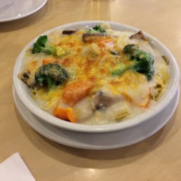 Baked vegetable spaghetti in cream sauce. Baked vegetable spaghetti in cream sauce.