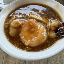 Shen Chang Restaurant - Shrimp in their Hot and Sour soup!. Wow!!
