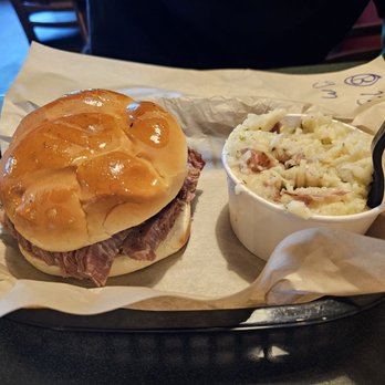 Lonny Boy's Barbeque - Smoked Beef Brisket Sandwich with Garlic Red Mashed Potatoes - Barbeque Near Me - Hurricane, Utah