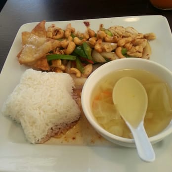Thai T - Chicken cashew lunch - Thai Near Me - Rancho Cucamonga, California Thai T - Chicken cashew lunch - Thai Near Me - Rancho Cucamonga, California