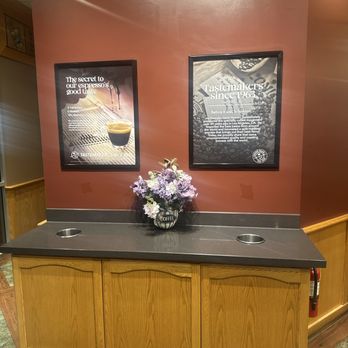 The Coffee Bean & Tea Leaf - Decor - Coffee & Tea Near Me - Fullerton, California