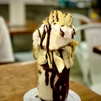 Legendairy Milkshake Bar - Cheesecake caramel shake - Desserts Near Me - New Orleans, Louisiana