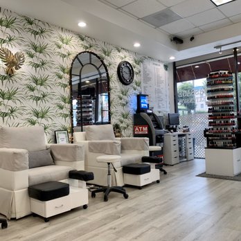 Natura Nail Spa - Well thought out space - Nail Salons Near Me - Santa Monica, California
