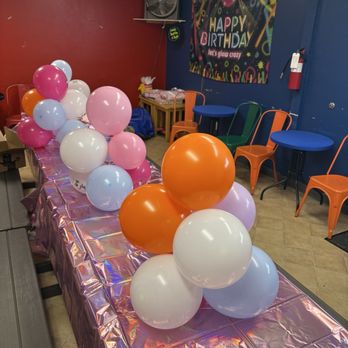 Jump Rattle and Roll - Party room - Party Equipment Rentals Near Me - Monroe, Washington