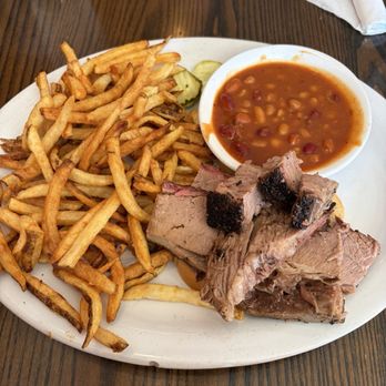 Tin Kitchen - Brisket Platter - Barbeque Near Me - Weston, Missouri Tin Kitchen - Brisket Platter - Barbeque Near Me - Weston, Missouri