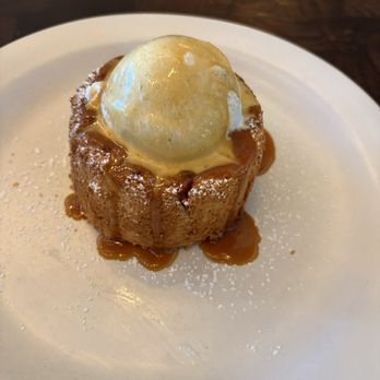 The Henry - Molten Butter Cake - New American Near Me - Phoenix, Arizona The Henry - Molten Butter Cake - New American Near Me - Phoenix, Arizona