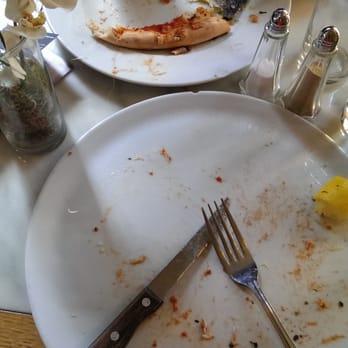 da Scalzo - And hungry diners still eat in those chipped dishes because the restaurant does not have enough crockery. - Italian Near Me - Belgravia, XGL