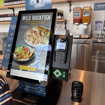 California Fish Grill - Self service kiosk - Seafood Near Me - San Jose, California